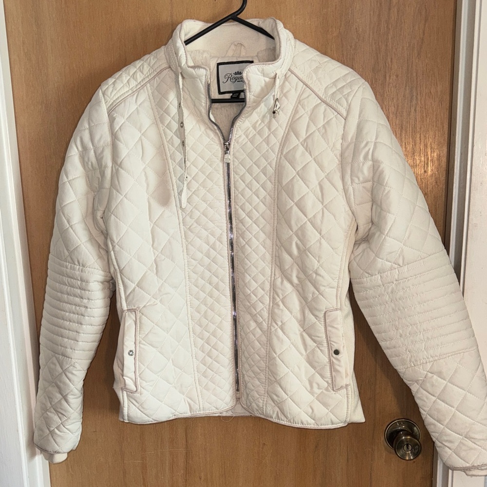 Royalty for Me Off-White Quilted Zip Up Jacket with Plush Lining Size M
